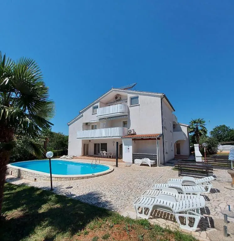 Apartments Vesna 343 Porec