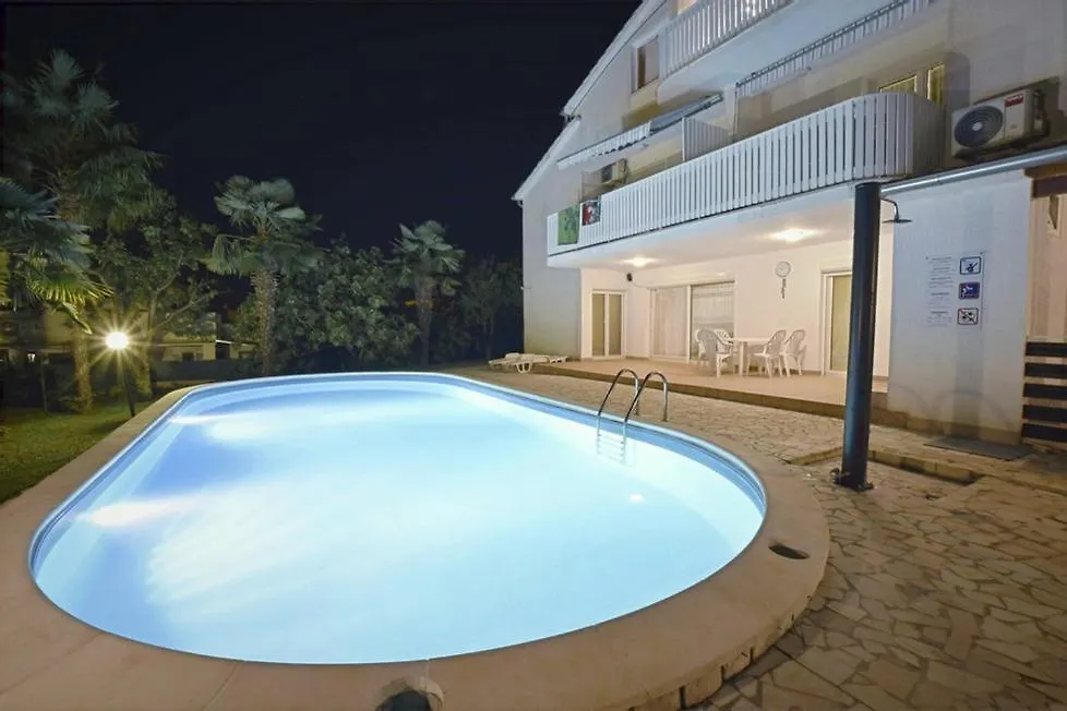 Apartments Vesna 343 Porec Croatia