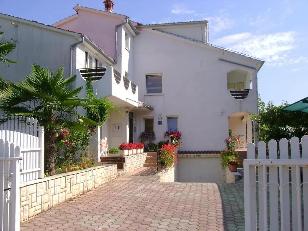 Apartments Vesna 343 Porec