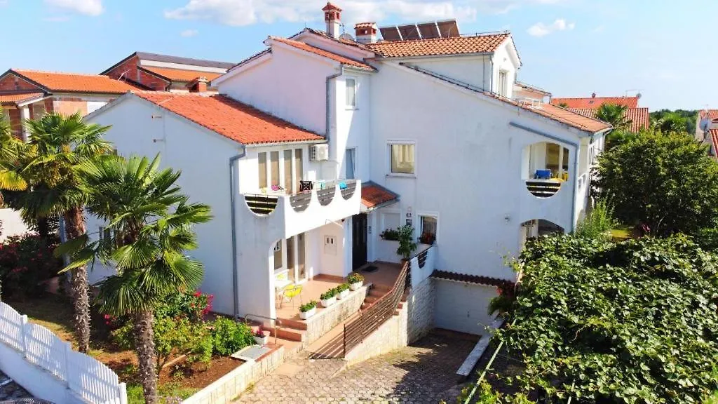 Apartments Vesna 343 Porec