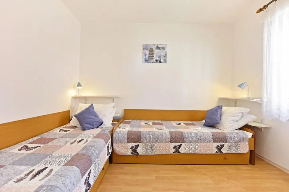 Apartments Vesna 343 Porec Croatia