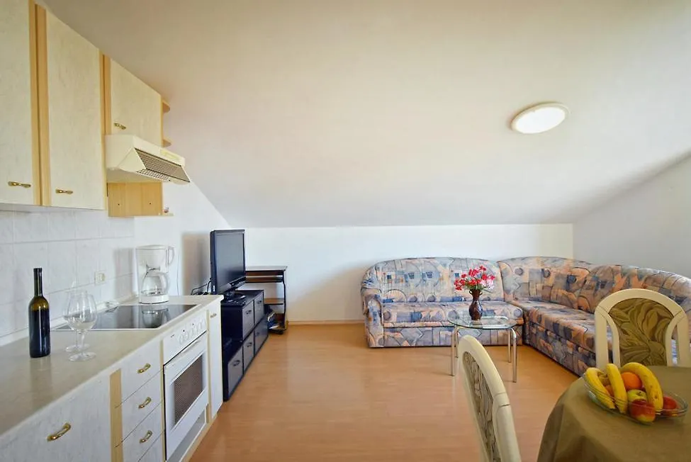 Apartments Vesna 343 Porec