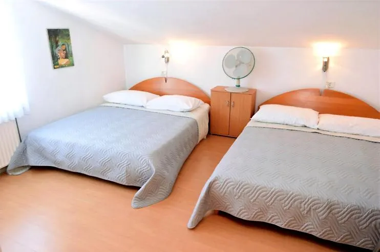 Apartments Vesna 343 Porec 0*,