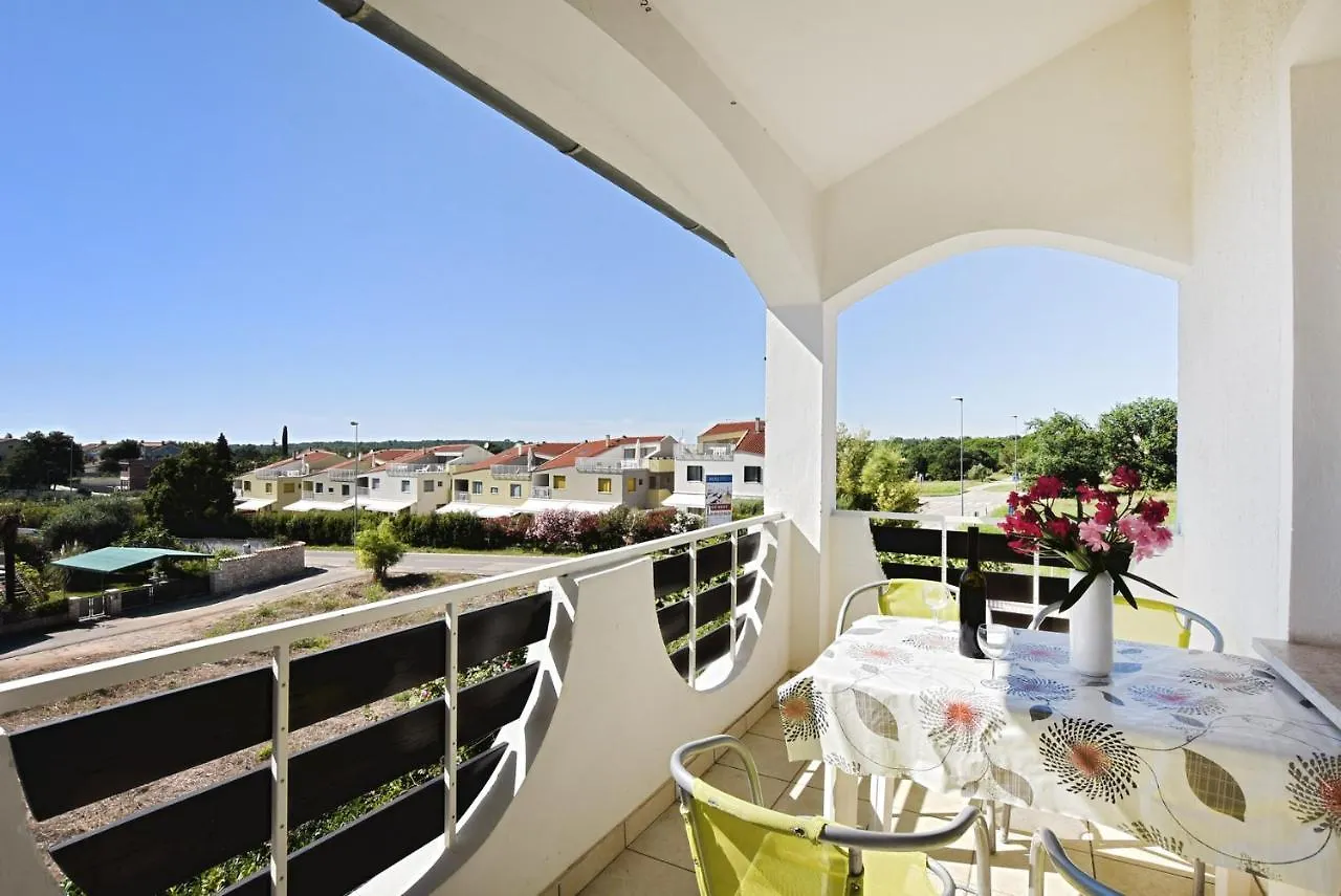 Apartments Vesna 343 Porec
