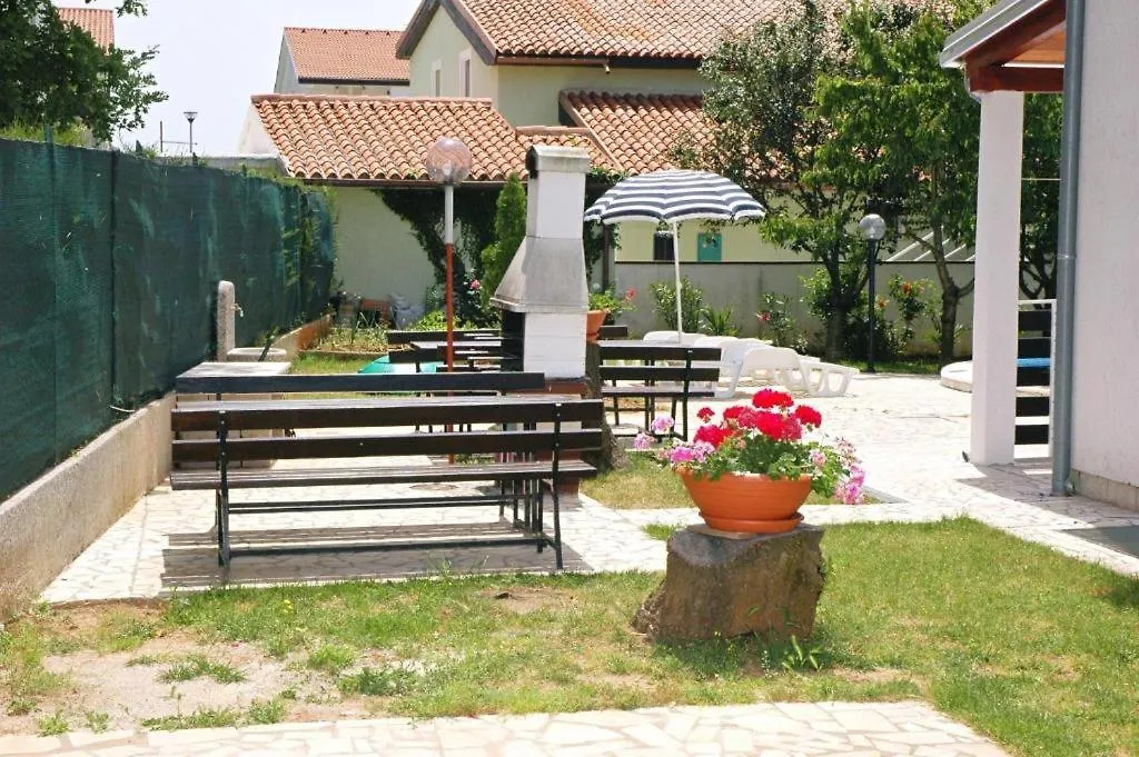 Apartments Vesna 343 Porec