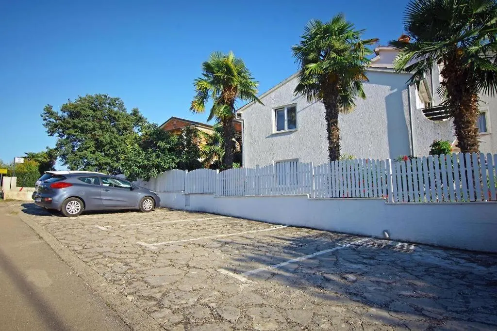 Apartments Vesna 343 Porec Croatia