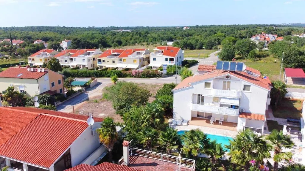 Apartments Vesna 343 Porec